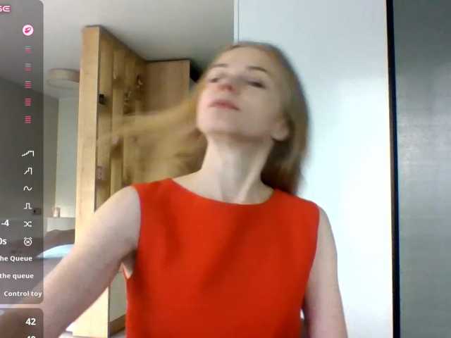 Tina45516 live cam on BongaCams