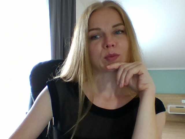 Tina45516 live cam on BongaCams