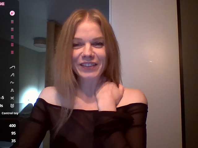 Tina45516 live cam on BongaCams