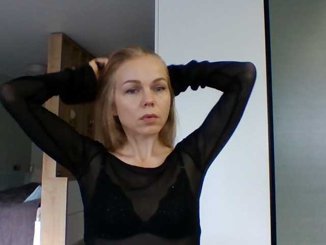 Tina45516 live cam on BongaCams