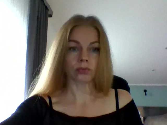 Tina45516 live cam on BongaCams