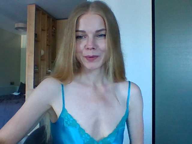 Tina45516 live cam on BongaCams