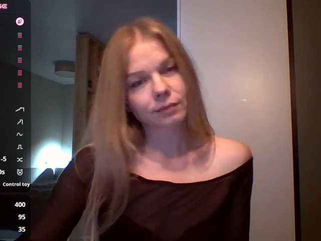 Tina45516 live cam on BongaCams