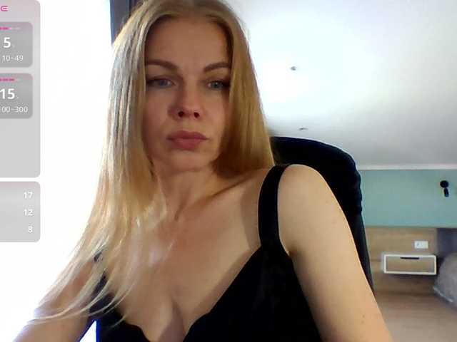 Tina45516 live cam on BongaCams