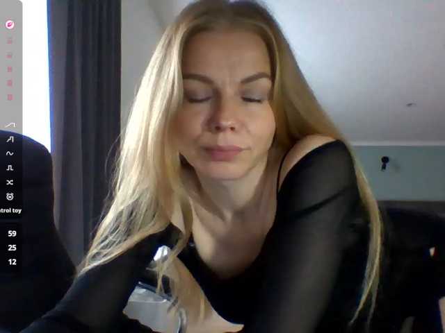 BlondaTina