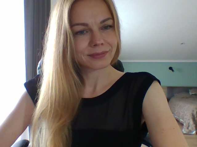 Tina45516 live cam on BongaCams