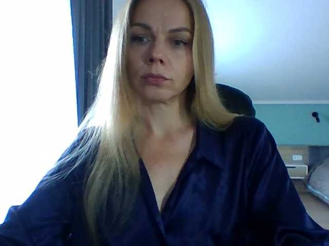Tina45516 live cam on BongaCams