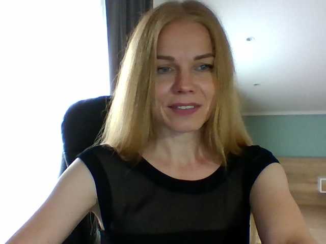 Tina45516 live cam on BongaCams