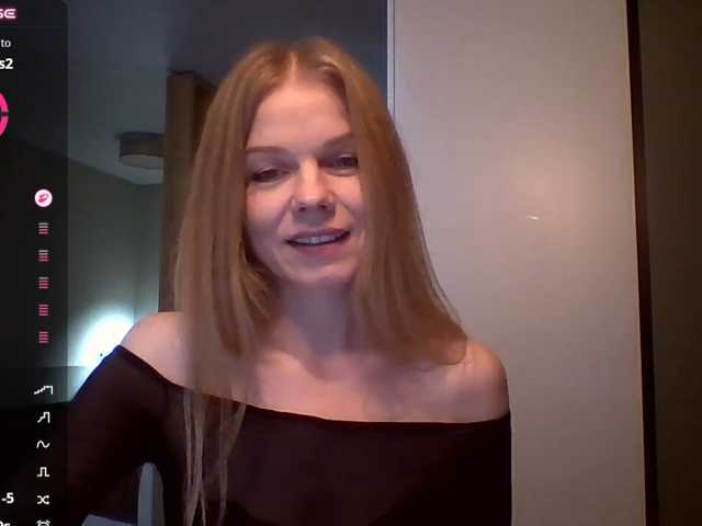 Tina45516 live cam on BongaCams