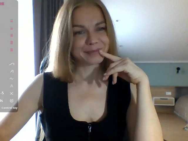 Tina45516, en directo ahora en BongaCams