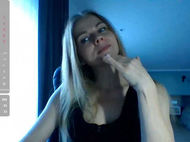 Tina45516 live cam on BongaCams