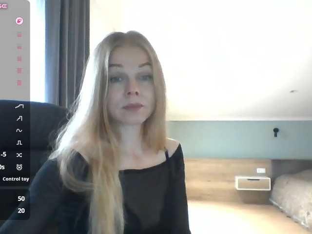Tina45516 live cam on BongaCams