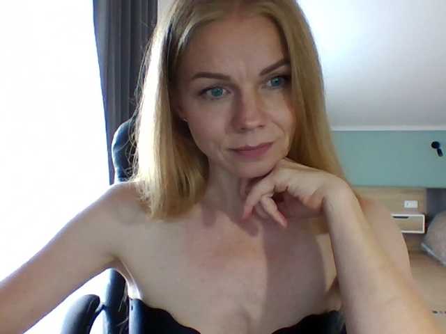 Tina45516 live webcam show