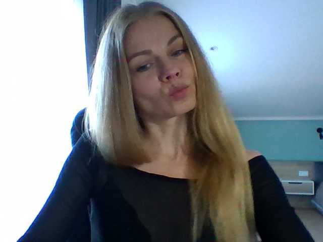 Tina45516 live cam on BongaCams