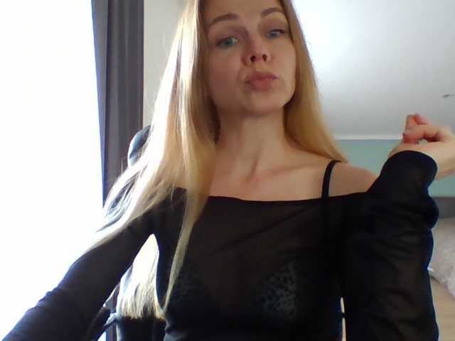Tina45516 live cam on BongaCams