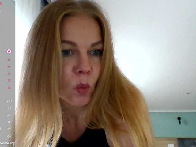 BlondaTina