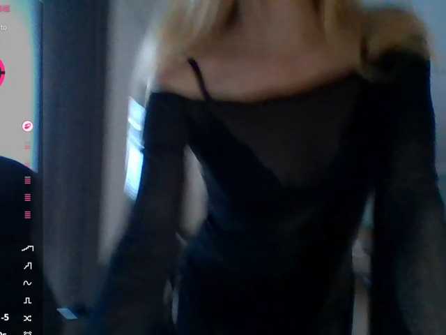 Tina45516, en directo ahora en BongaCams