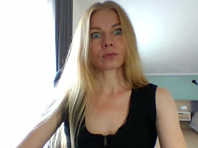 BlondaTina live cam