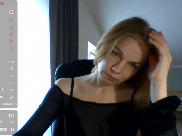 Tina45516 live cam on BongaCams
