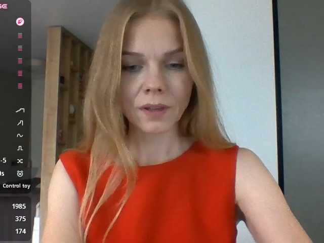 Tina45516 live cam on BongaCams