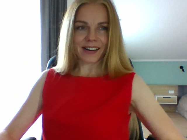 Tina45516 live cam on BongaCams