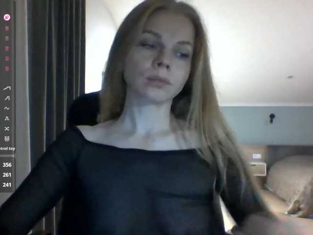 Tina45516 live cam on BongaCams