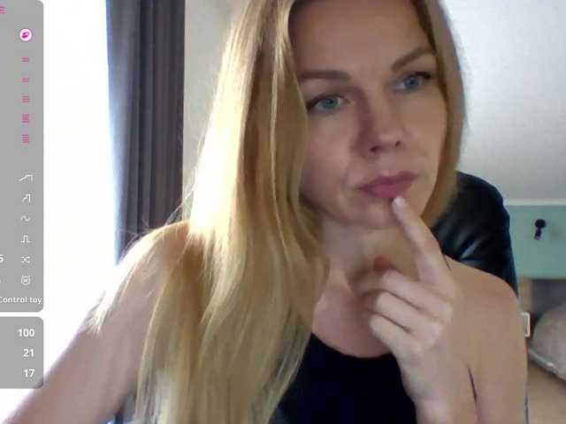 BlondaTina