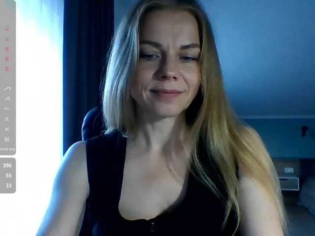 BlondaTina live cam preview
