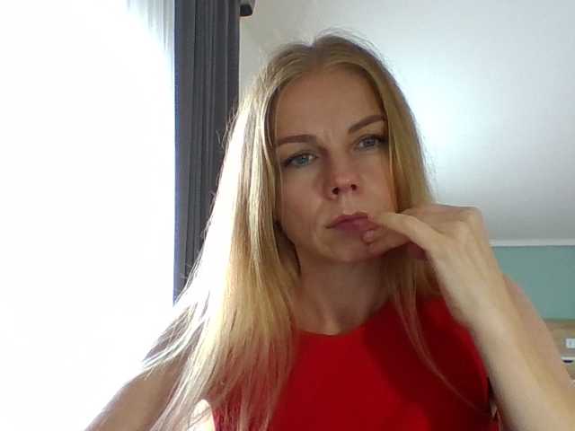 Tina45516 live cam on BongaCams