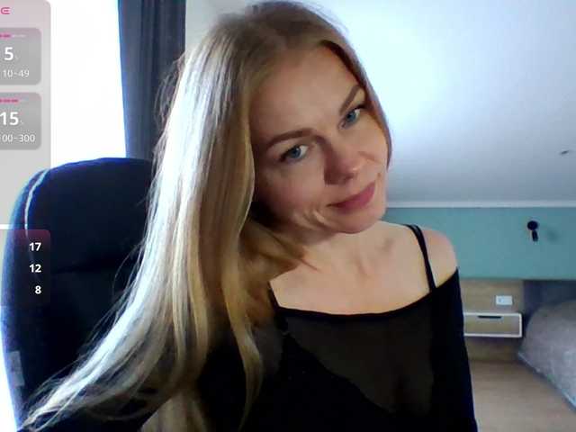 Tina45516 live cam on BongaCams