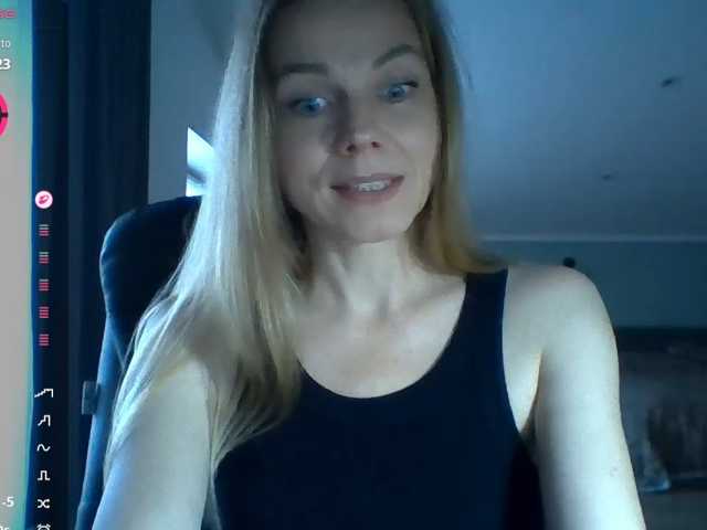 Tina45516 live cam on BongaCams