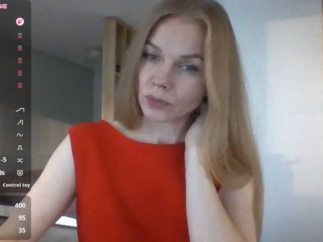 Tina45516 live cam on BongaCams