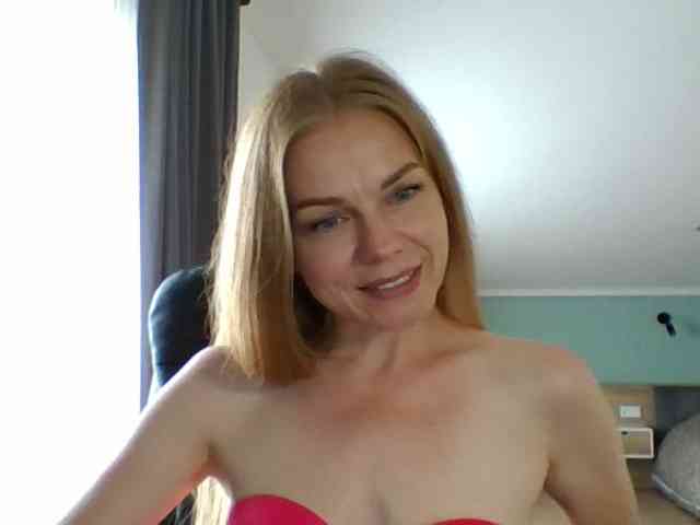 BlondaTina
