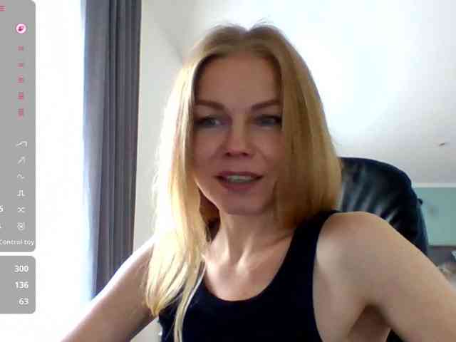 BlondaTina