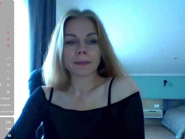 BlondaTina webcam