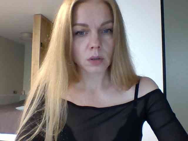 BlondaTina