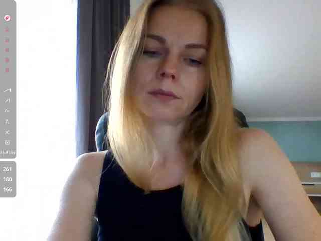 BlondaTina webcam