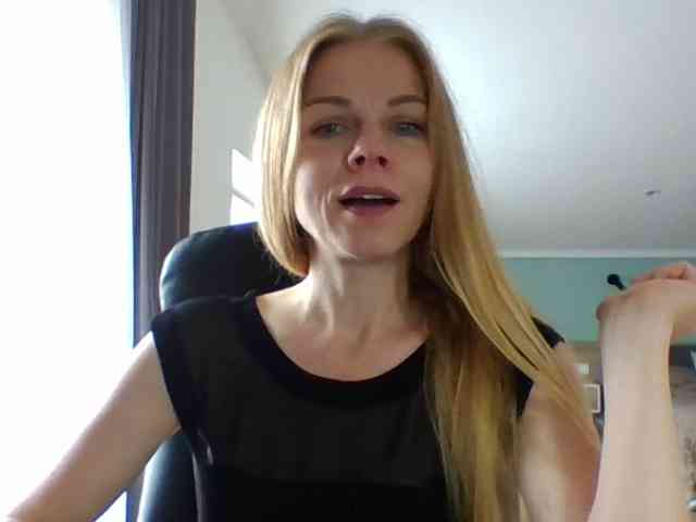 Модель: BlondaTina