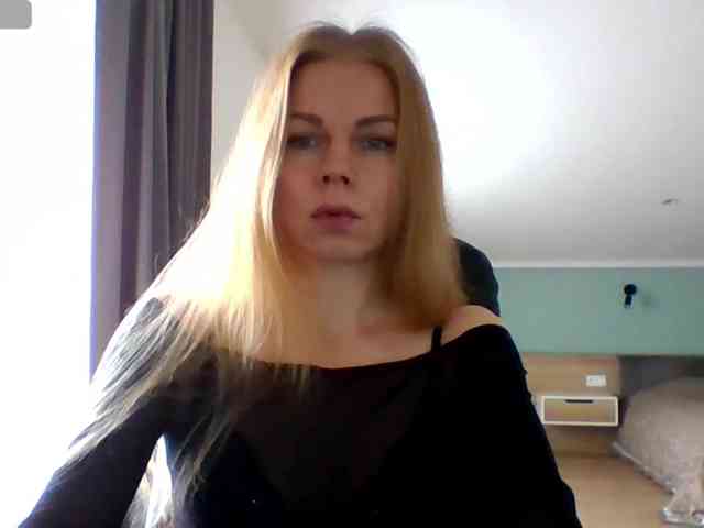 BlondaTina webcam
