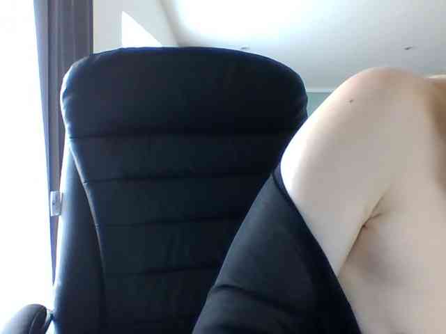 BlondaTina webcam