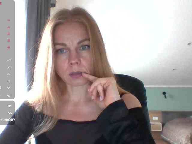 BlondaTina webcam
