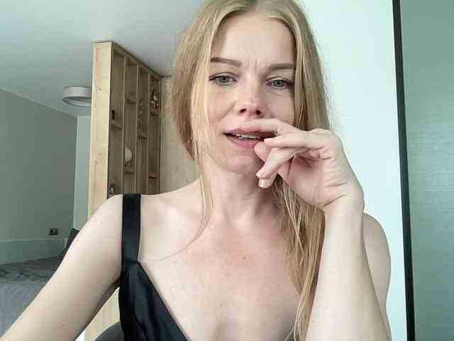 Tina45516 Sex Cam Show
