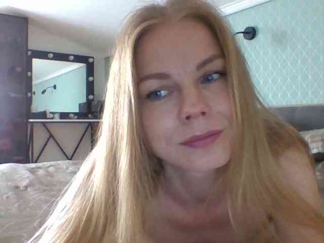 BlondaTina