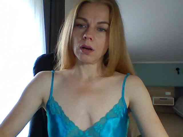 BlondaTina