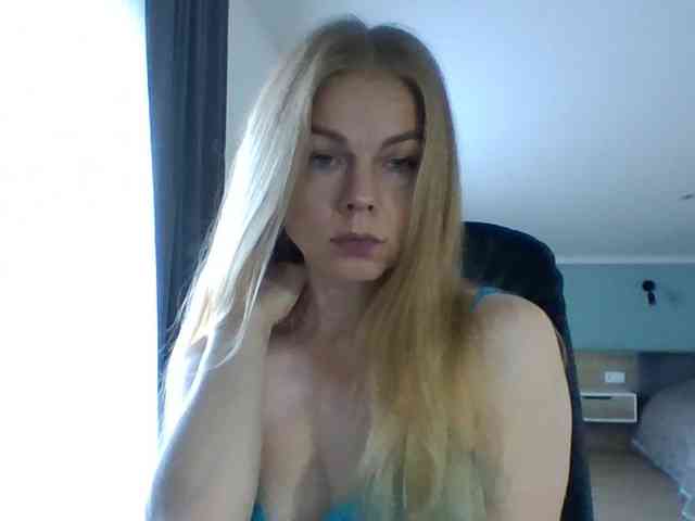 Модель: BlondaTina