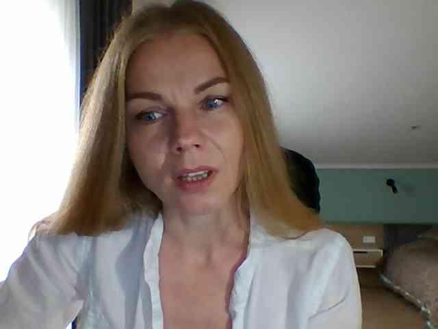 Tina45516 Live Webcam on BongaCams