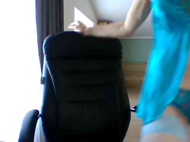 BlondaTina webcam