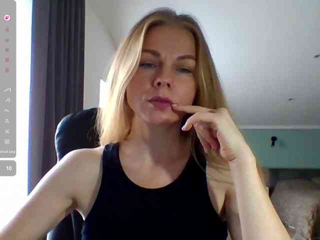BlondaTina