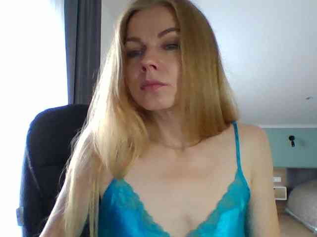 BlondaTina