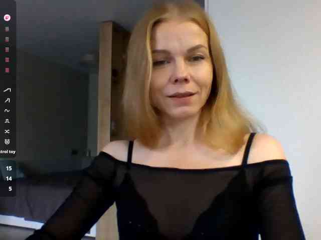 Tina45516 Live Webcam on BongaCams